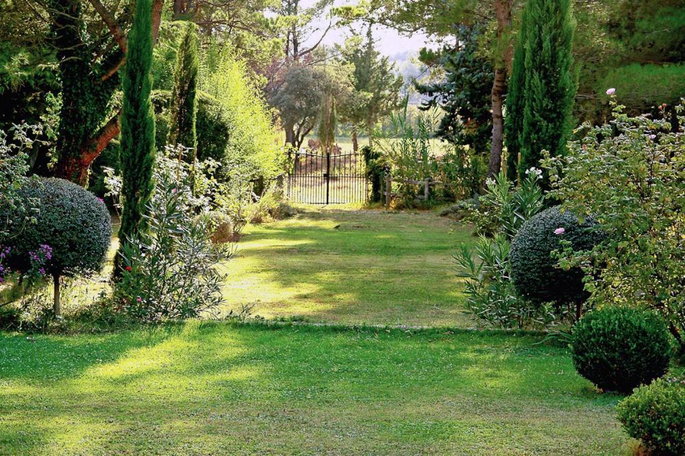 Le Domaine De Saint Veran Orgon Buitenkant foto